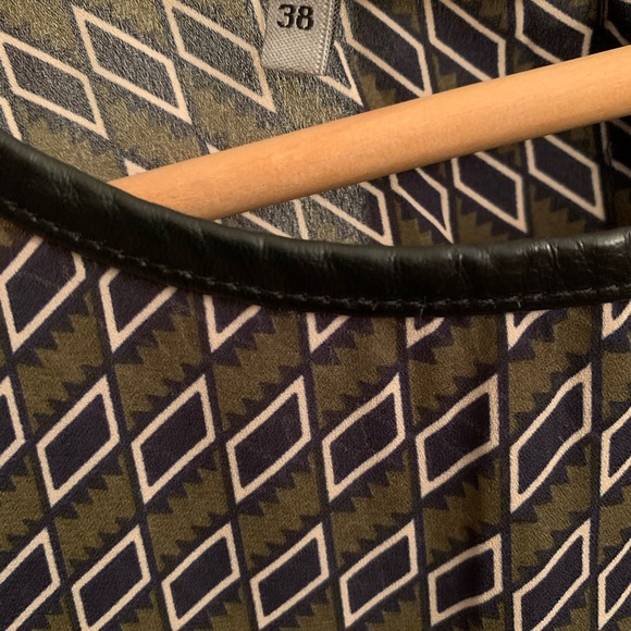 Graphic print dress - Picture 5 of 7